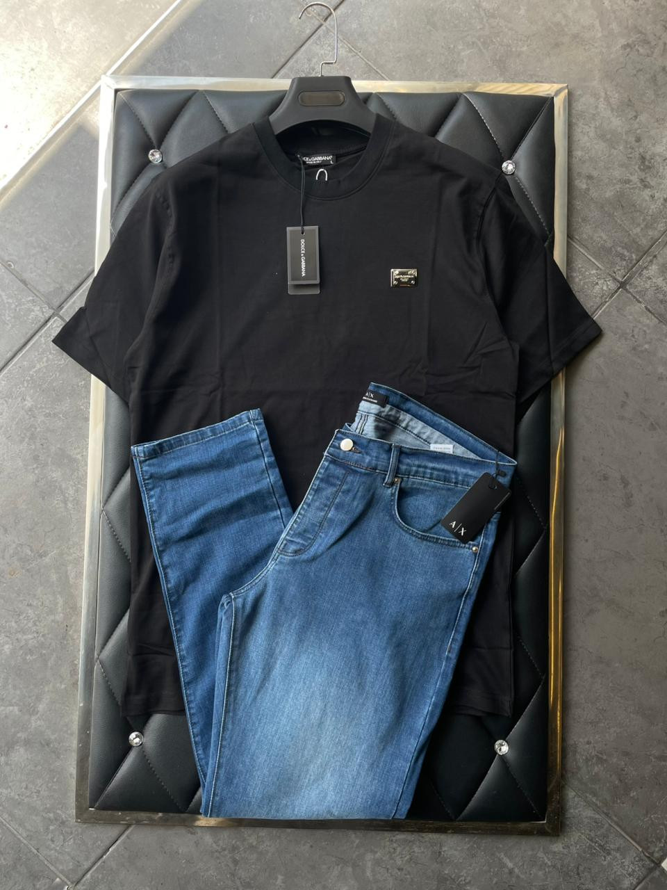 Brand T-shirt 20$ & jeans 25$